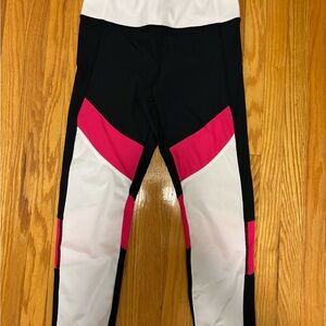 Ardene Black, Pink, and White Capris